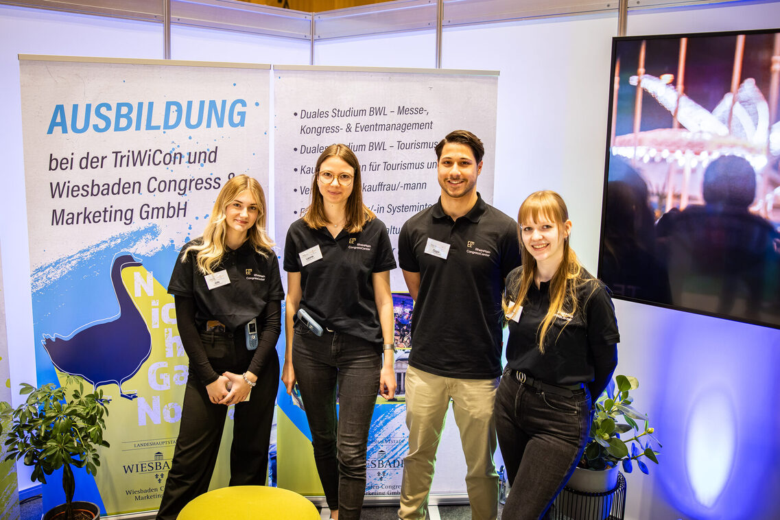 IHK-Bildungsmesse Azubis im Gespäch