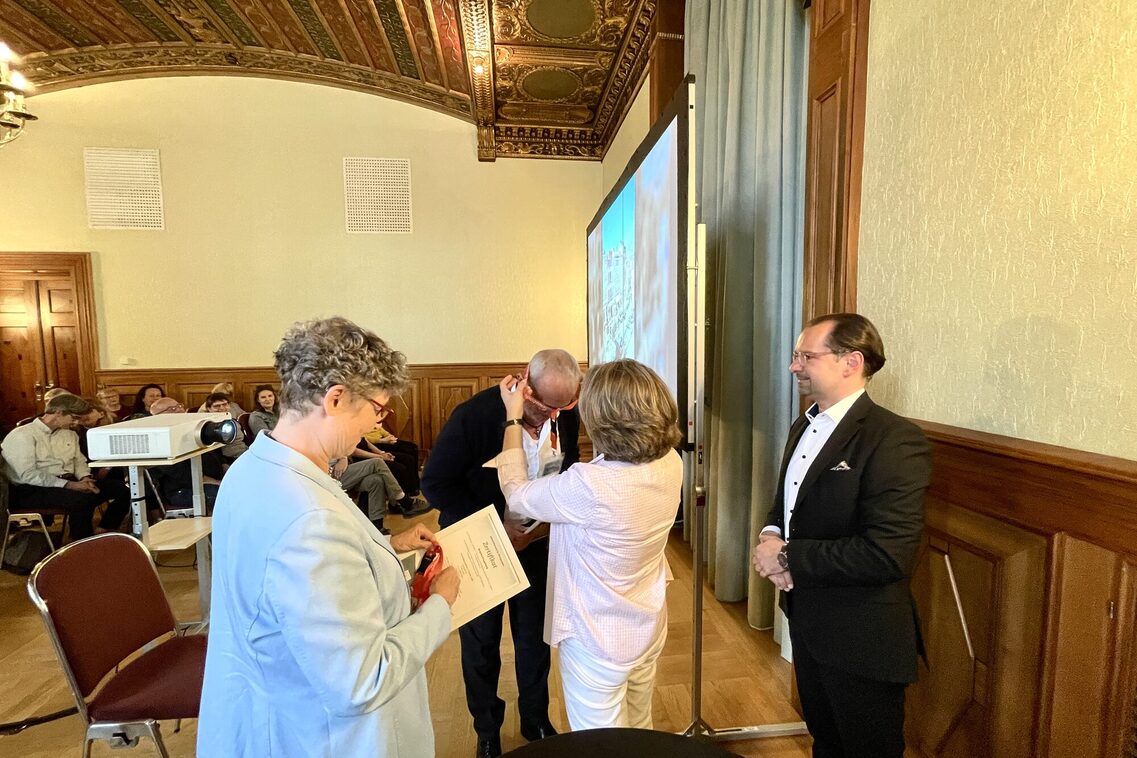 Los nuevos guías turísticos reciben sus certificados