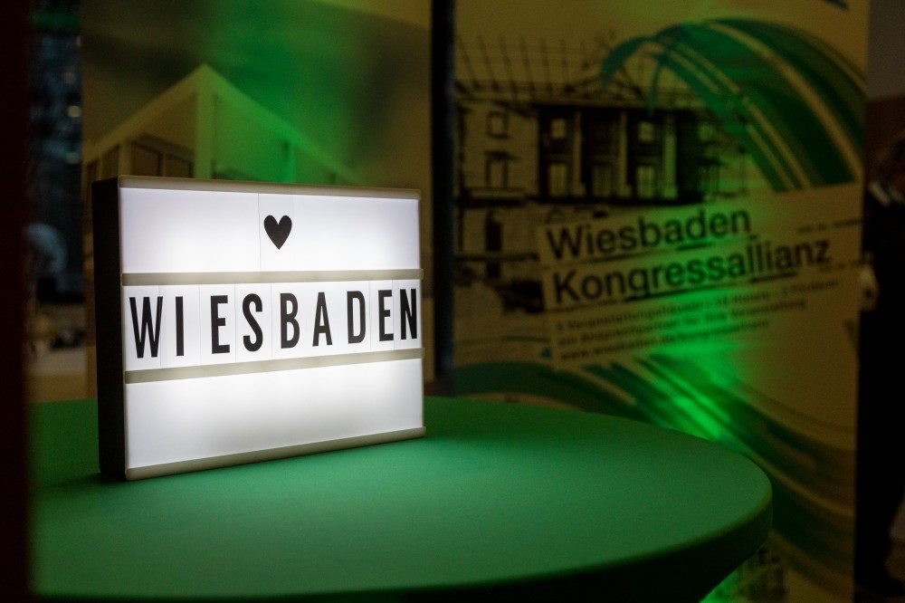 Messestand der Wiesbaden Congress & Marketing GmbH