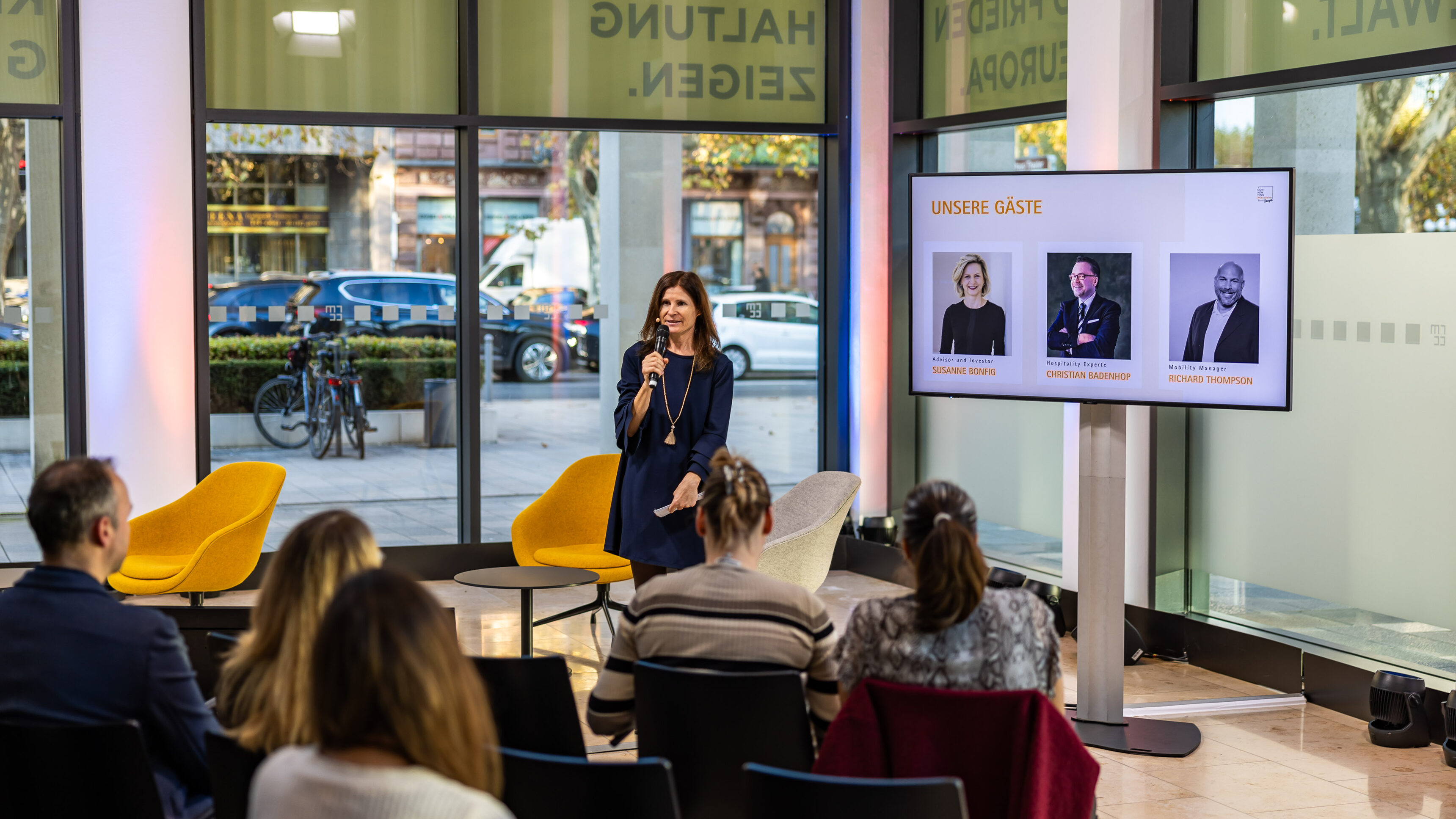 Convention Wiesbaden Campus moderiert von Ulrike Theis